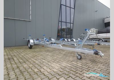 Vlemmix (direct leverbaar) Vlemmix (direct leverbaar) 1800 kg enkelas Motorbåd 2025, Holland