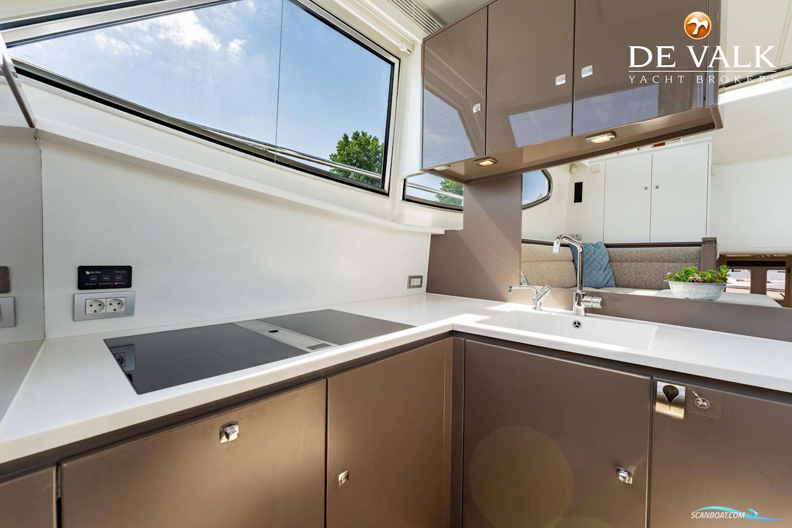 Vripack 63 Custom M/Y