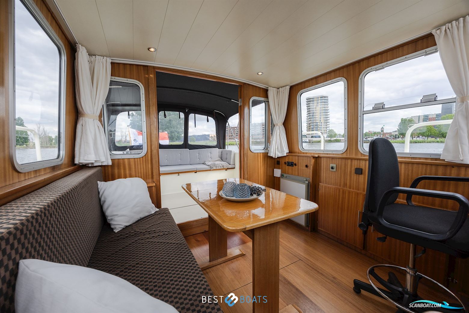 Vripak Yachting 965 OK