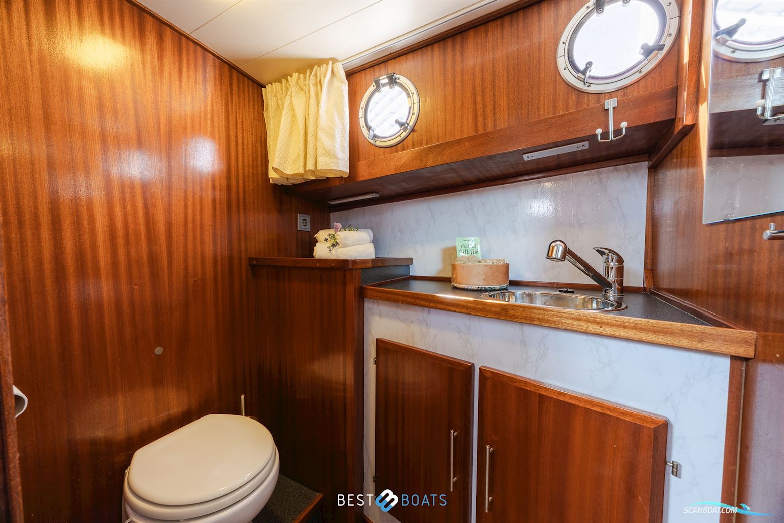 Vripak Yachting 965 OK