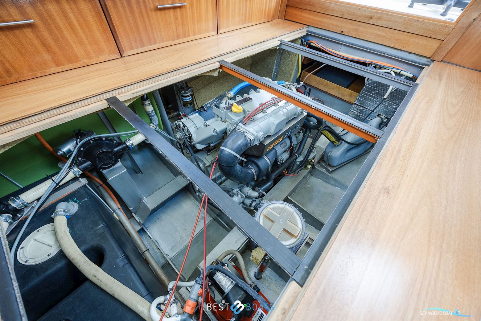 Vripak Yachting 965 OK