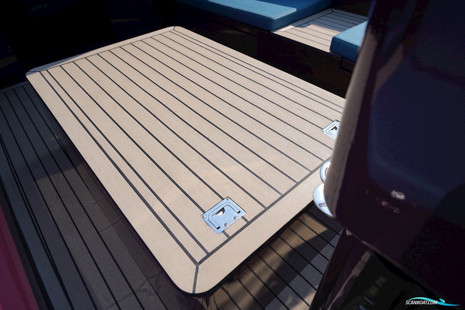 Waterman 8.0 Cabin