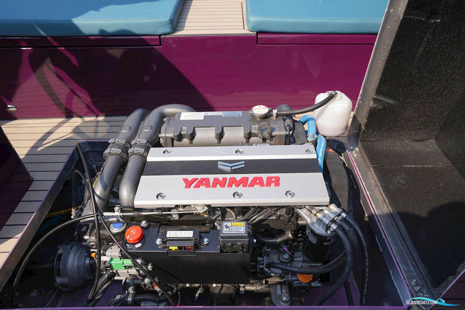 Waterman 8.0 Cabin