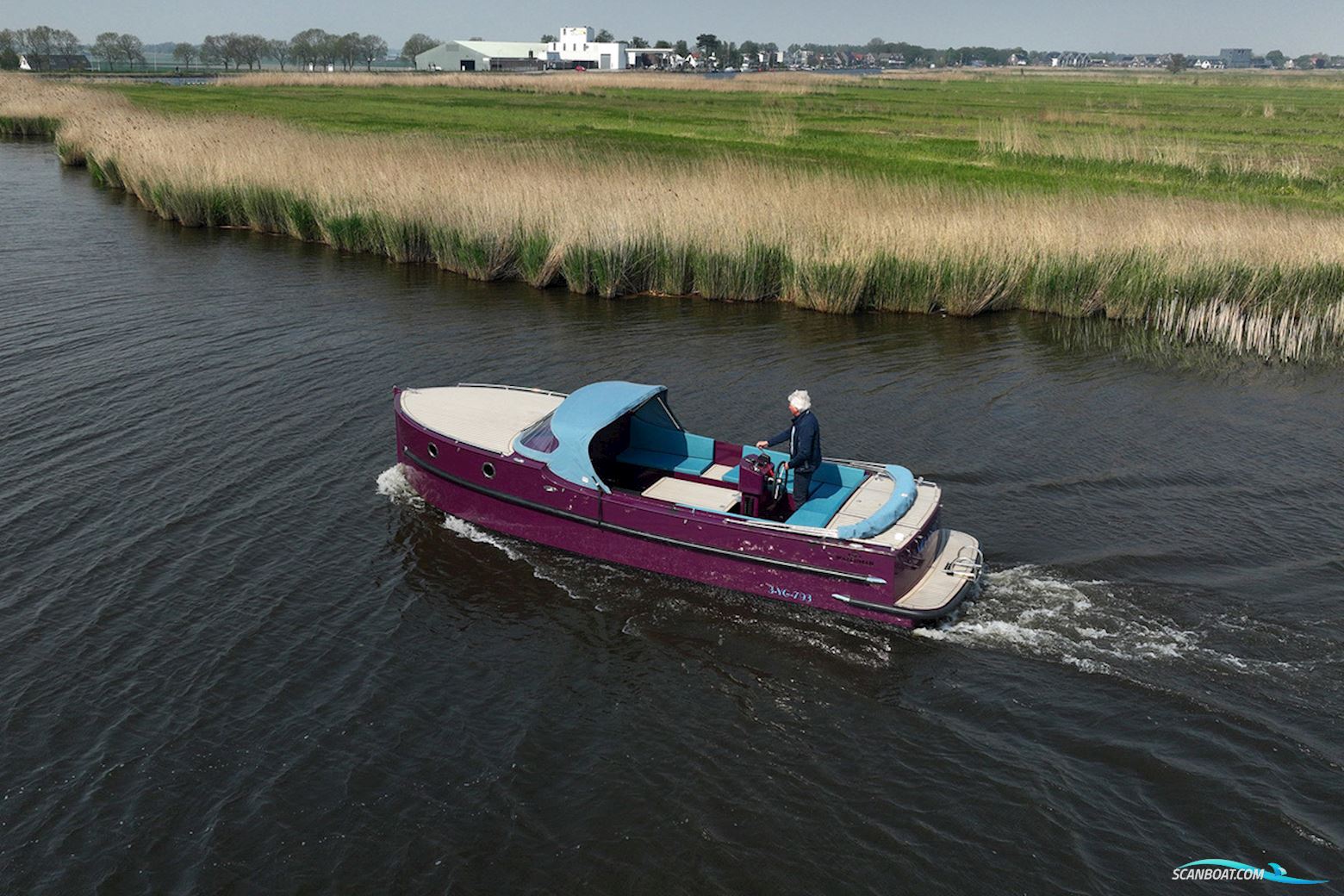 Waterman 8.0 Cabin