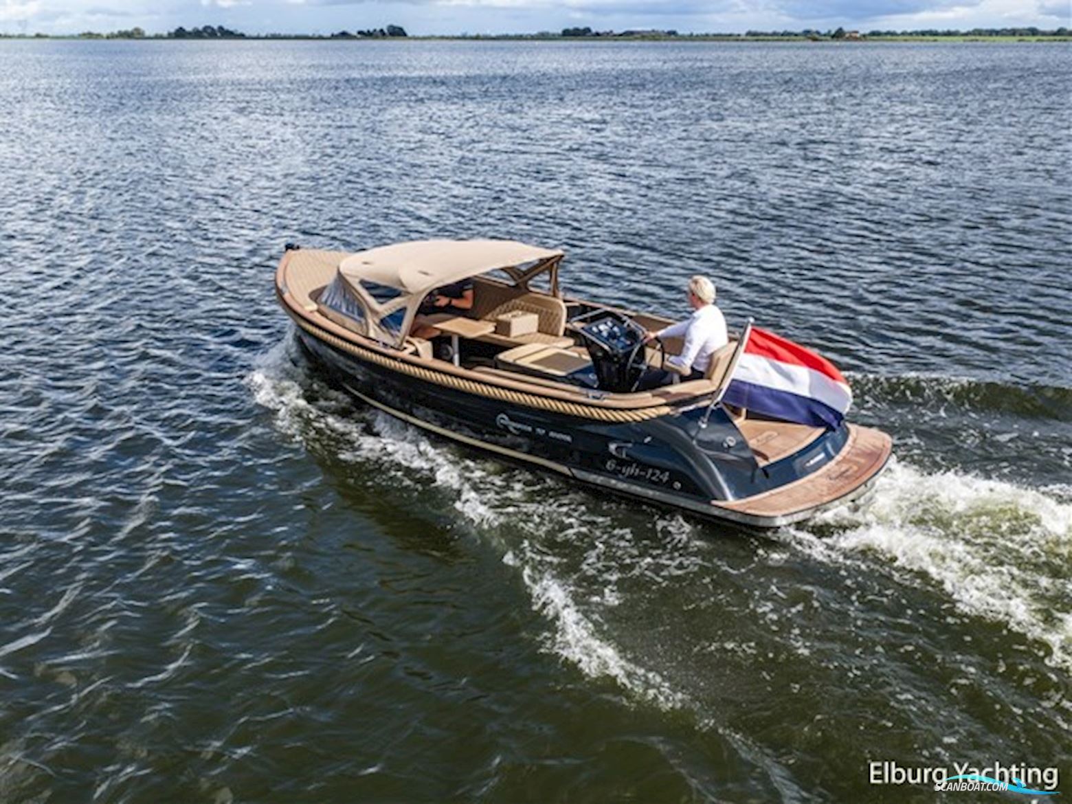 Waterspoor 717 Aviator