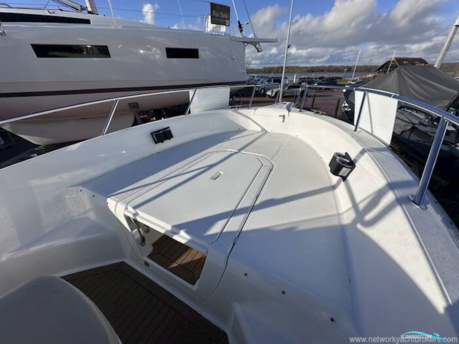 White Shark 226