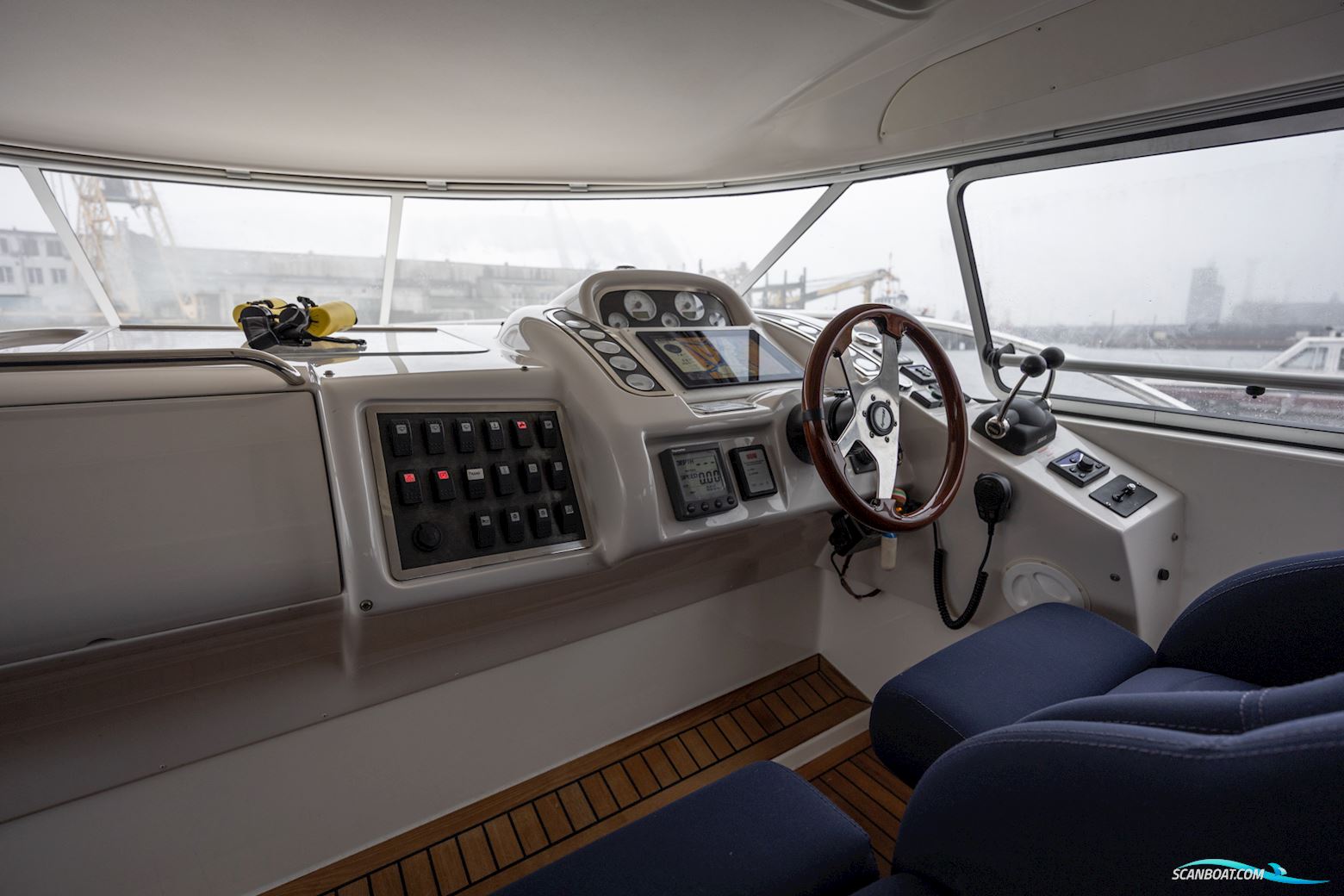 Windy 37 Grand Mistral HT (2008) | 410h | Twin Volvo Penta KAD300 | Immaculate Condition | One Owner