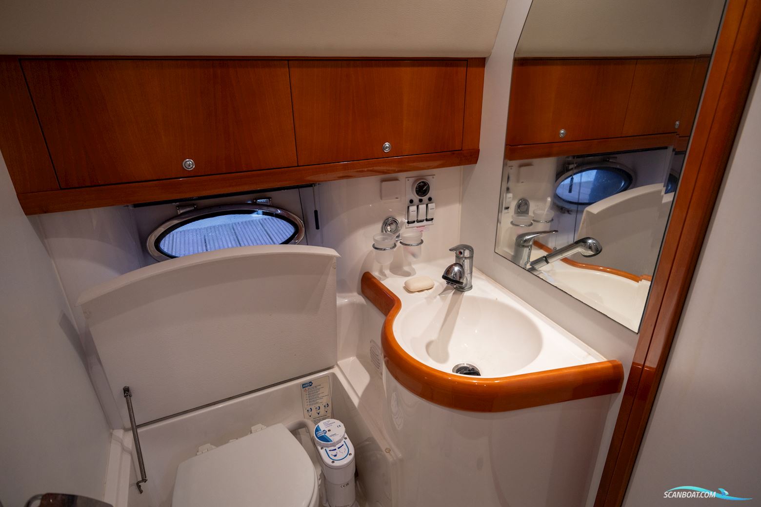 Windy 37 Grand Mistral HT (2008) | 410h | Twin Volvo Penta KAD300 | Immaculate Condition | One Owner