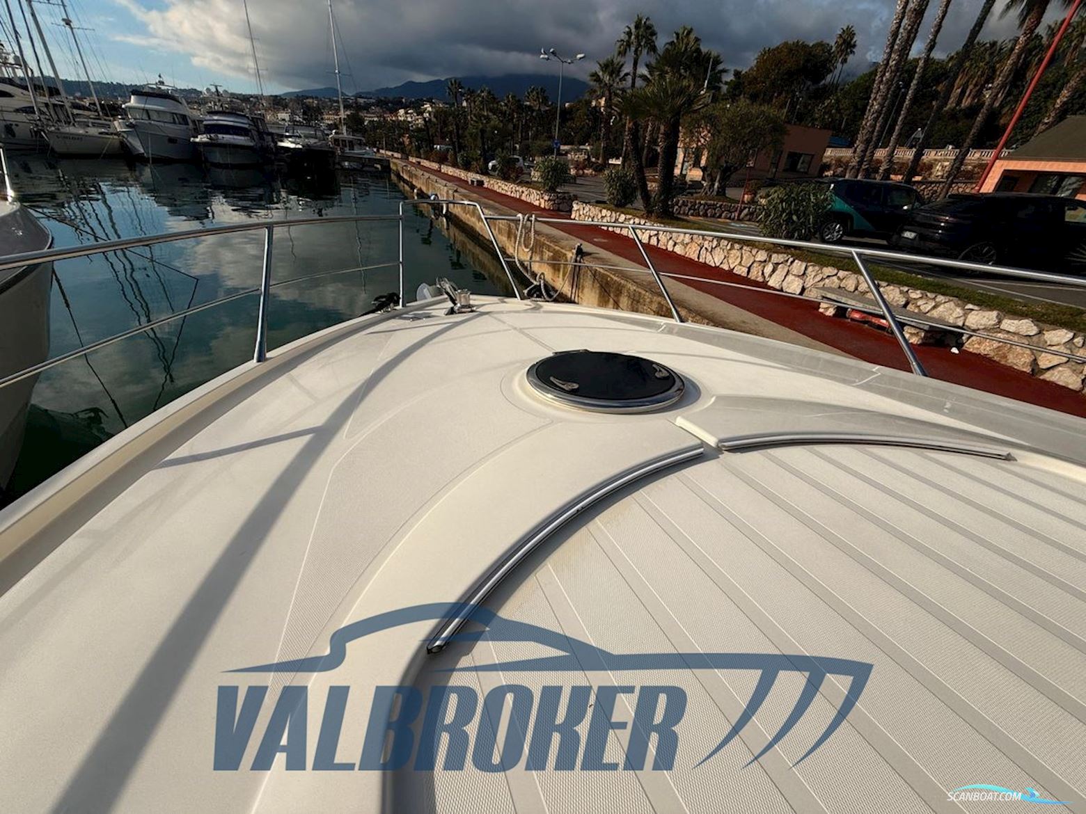 Windy Boats 44 Chinook