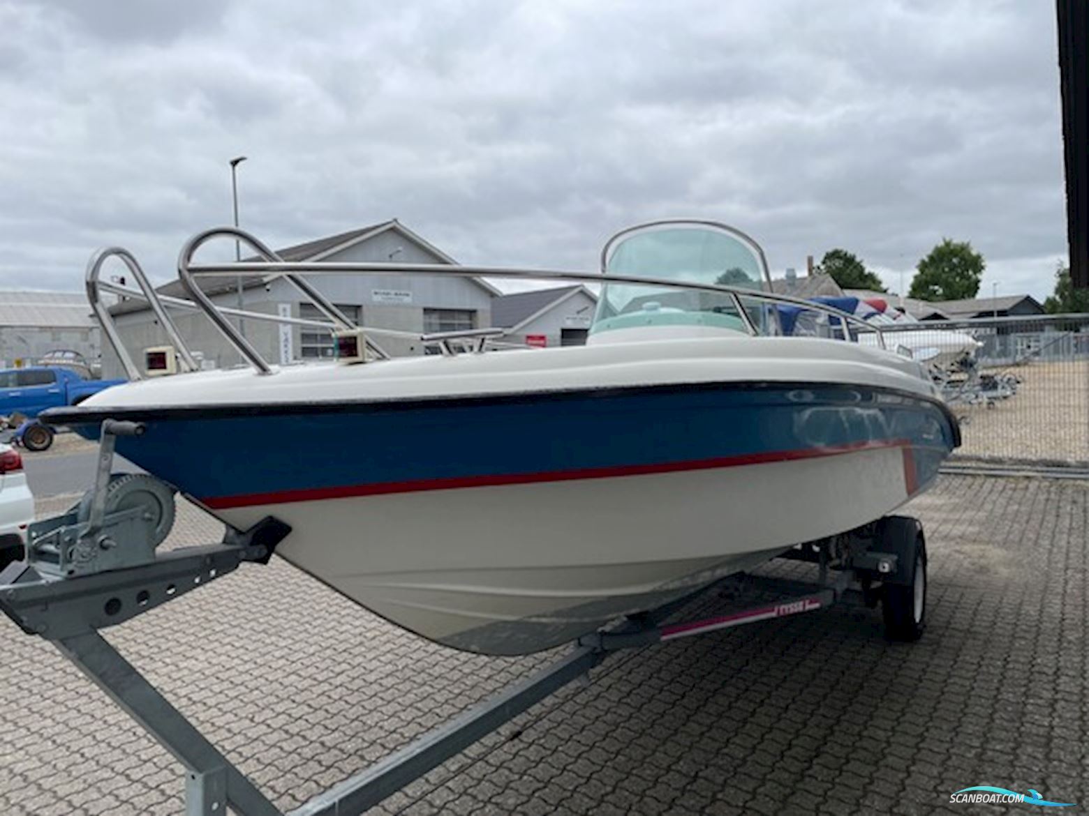 X enes Explorer 570 med Mercury 115 HK Optimax og Tysse Bådtrailer