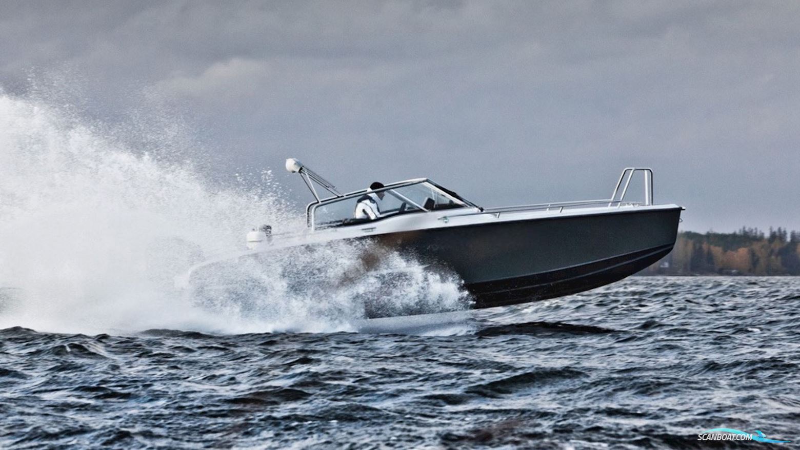 XO 240 RS Motorbåd 2014, med Evinrude 300 E-TEC motor, Estland