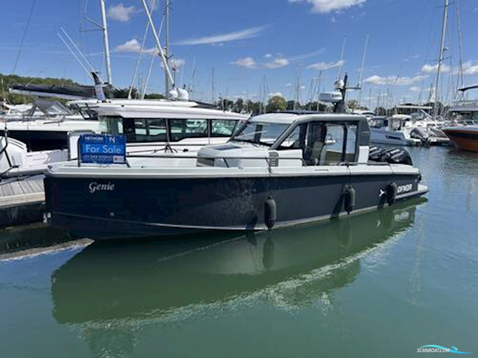 XO BOATS DFNDR 9 Motorbåd 2023, med Mercury F225 motor, England