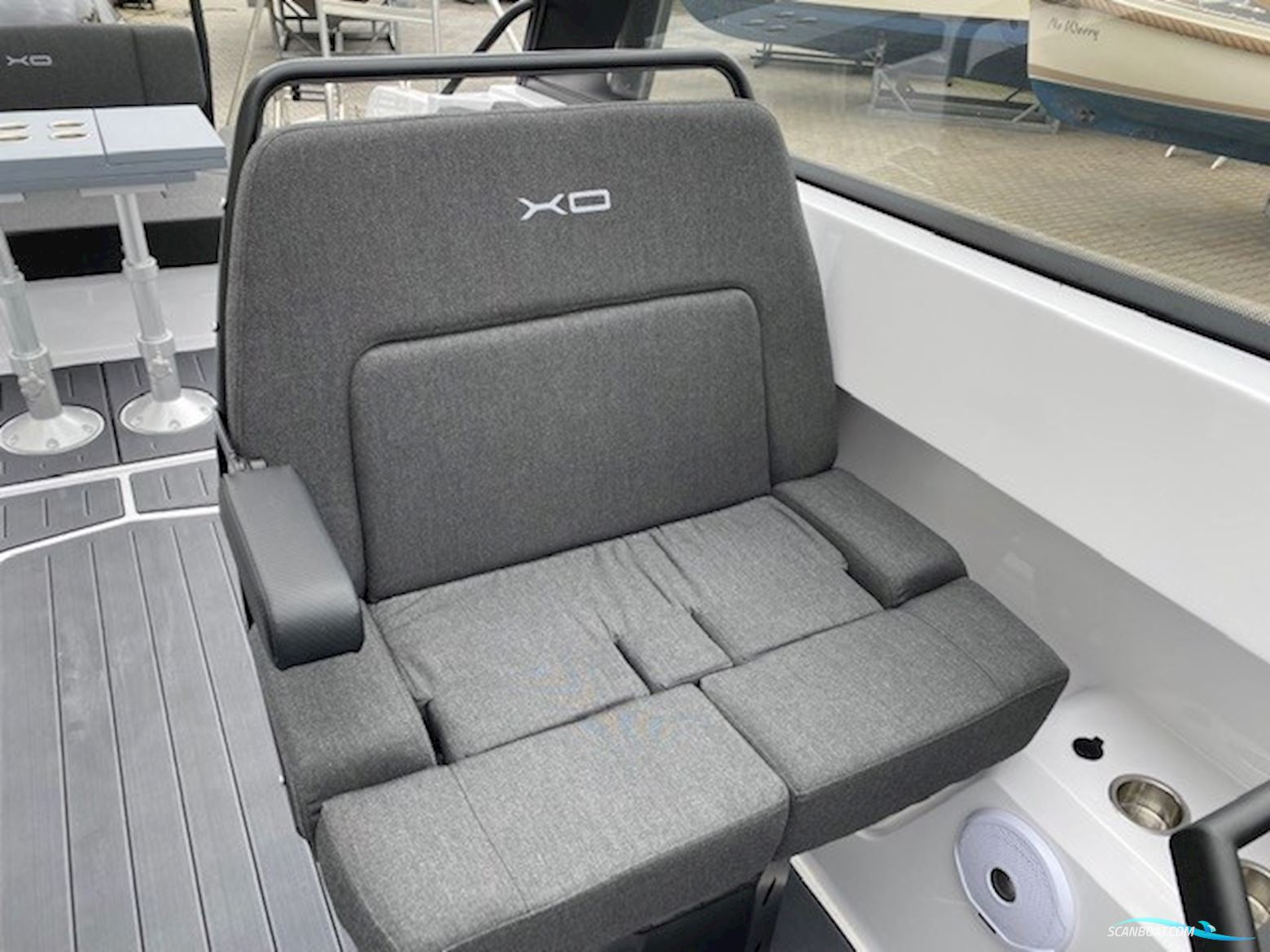 XO BOATS dscvr 9 targa