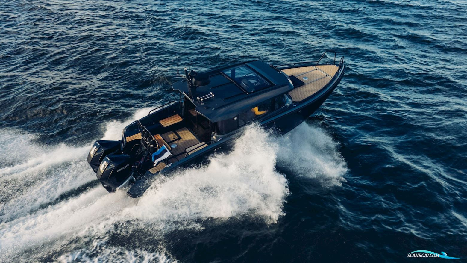 XO Explr 10 Sport+ Motorbåd 2022, med Mercury Verado V8 motor, Estland