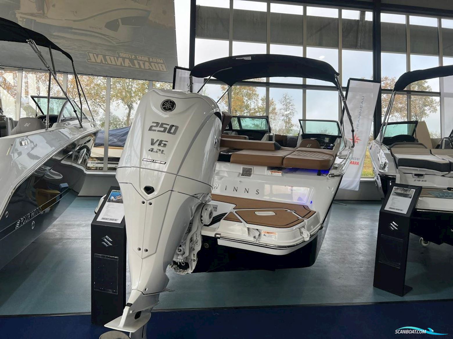 Yamaha F250XSB2 Steer by Wire Kleur WIt  DEMO