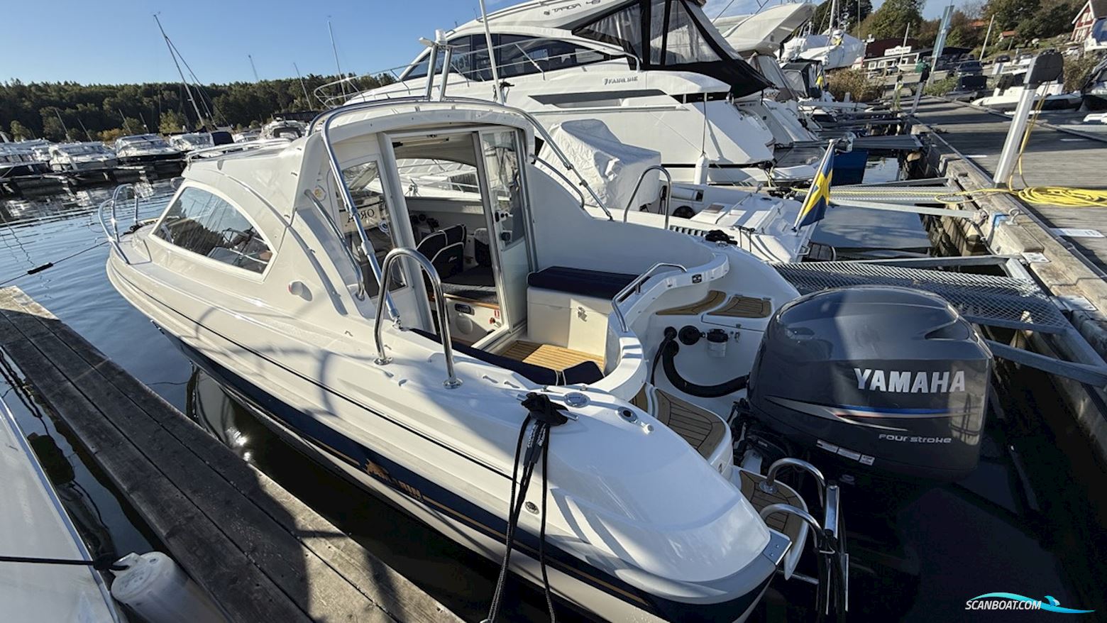 YAMARIN 68 CABIN