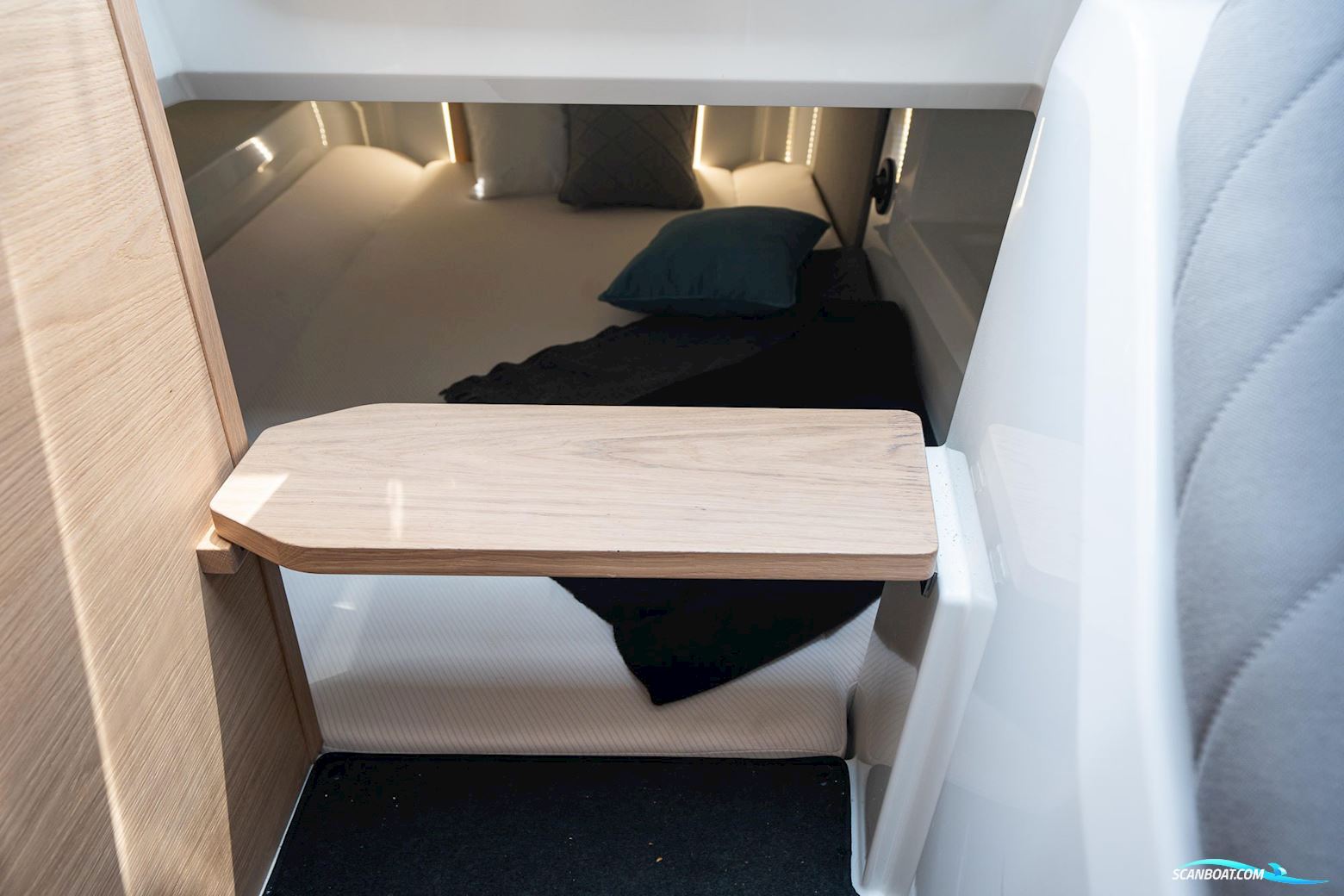 Yamarin 80 DC mit Yamaha F300XSB2 25 Betriebsstunden 