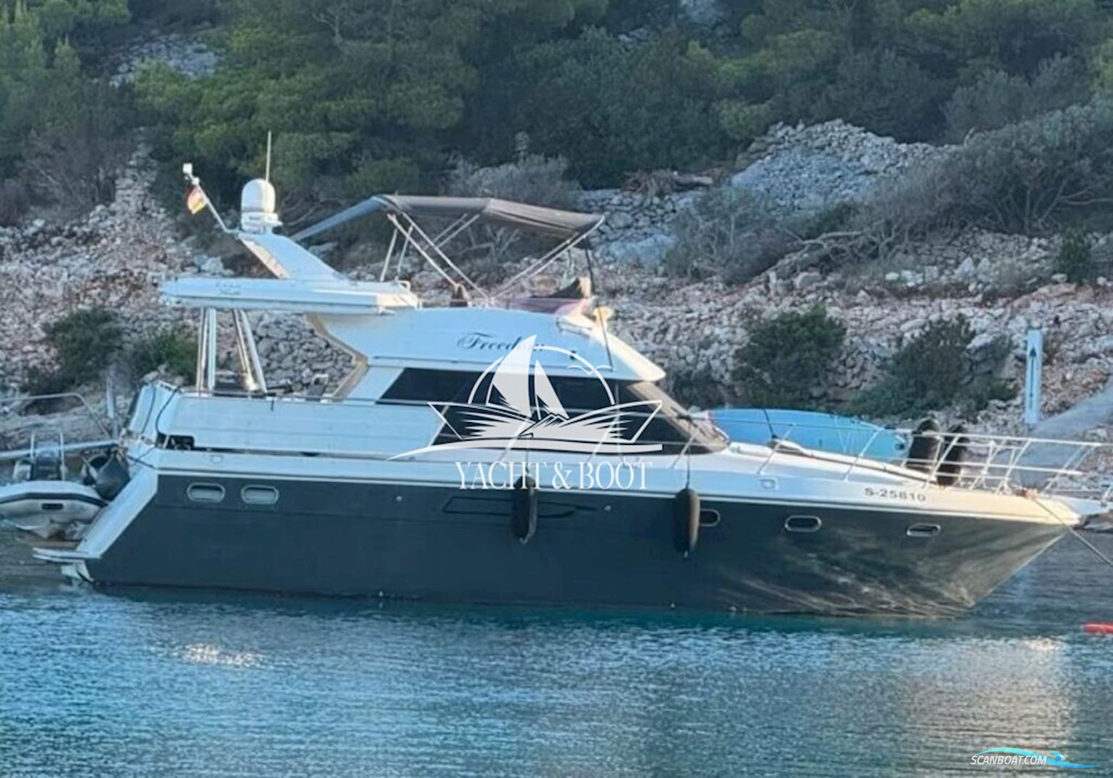 Yaretti 42 Motorbåd 1993, med Caterpillar Inc. motor, Kroatien