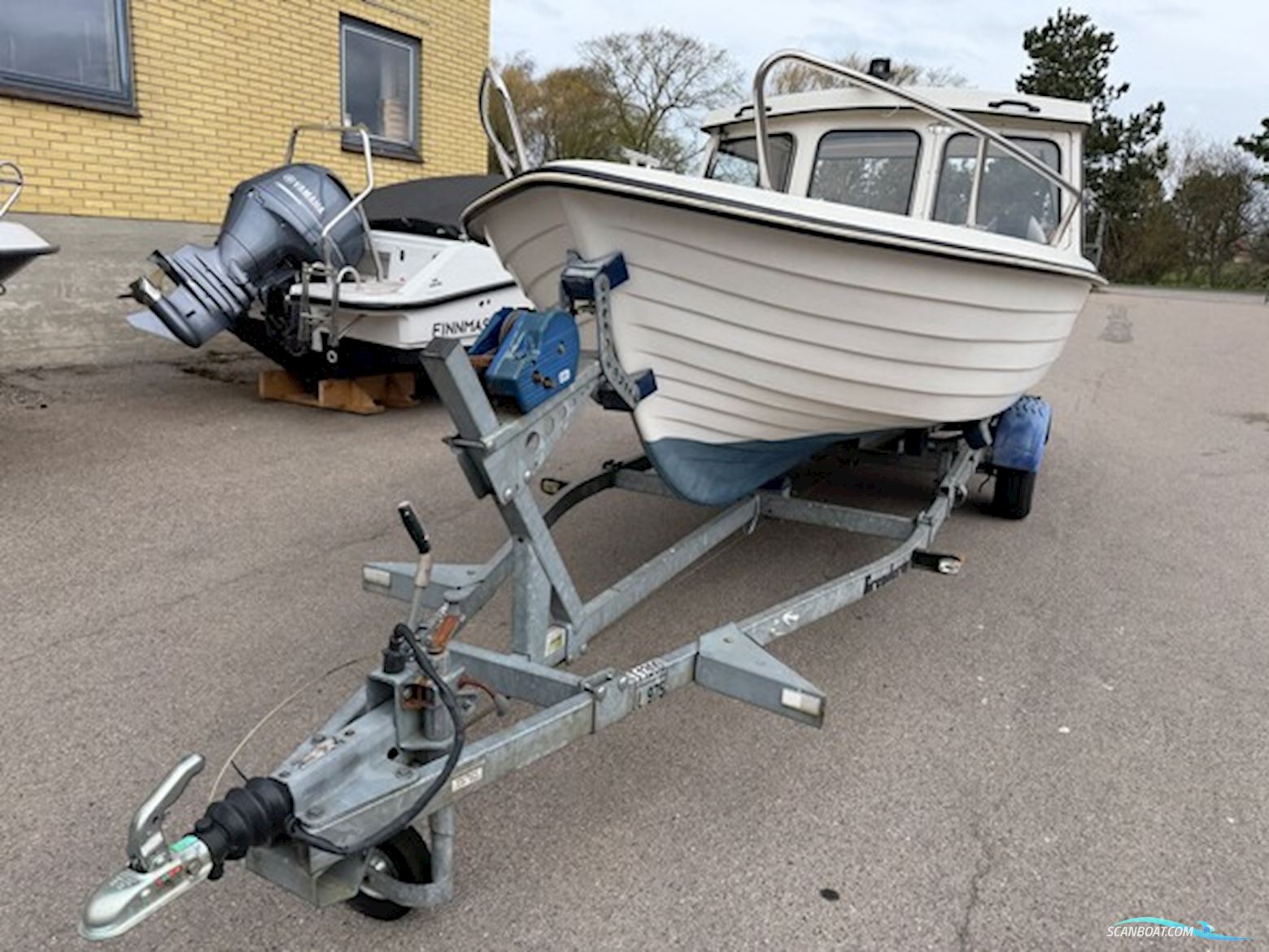 🛥️ Uttern 5600 MR med Suzuki 50 HK KUN 184 Timer  – Trailer – Klar til fiskeri og hygge på vandet