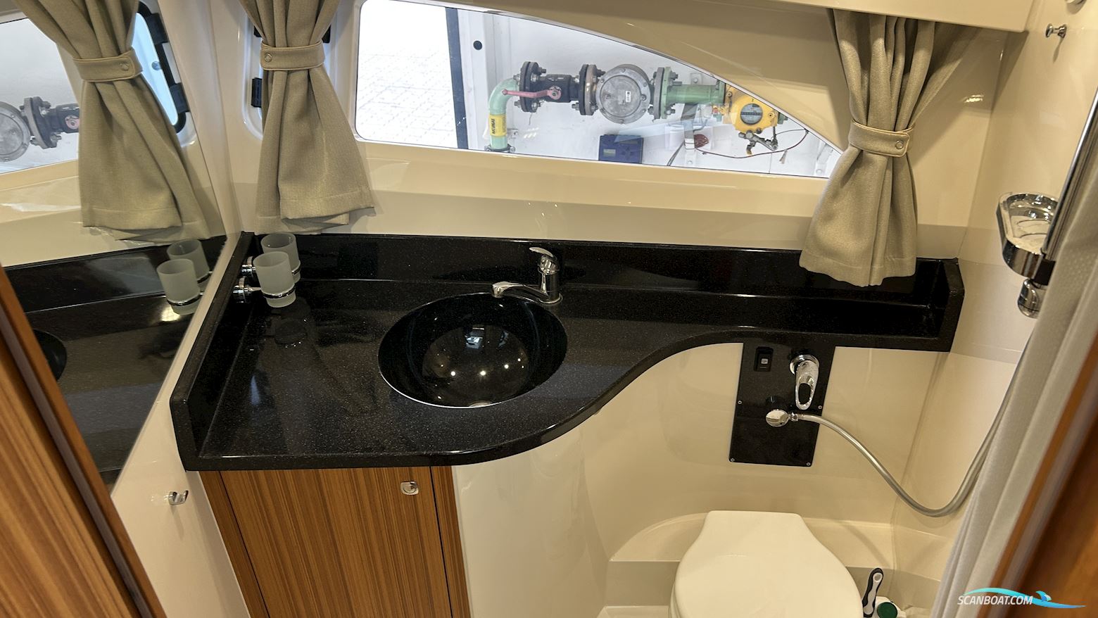  Marex 310 Suncruiser