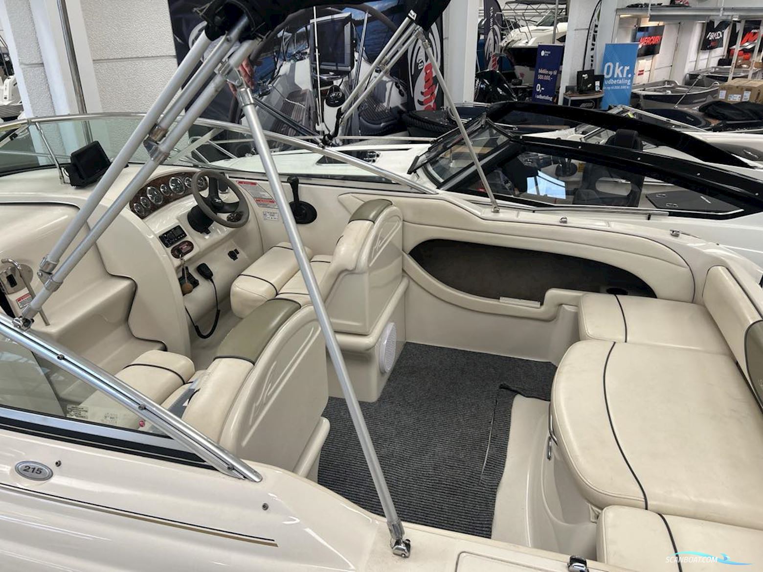  Searay 225 Weekender