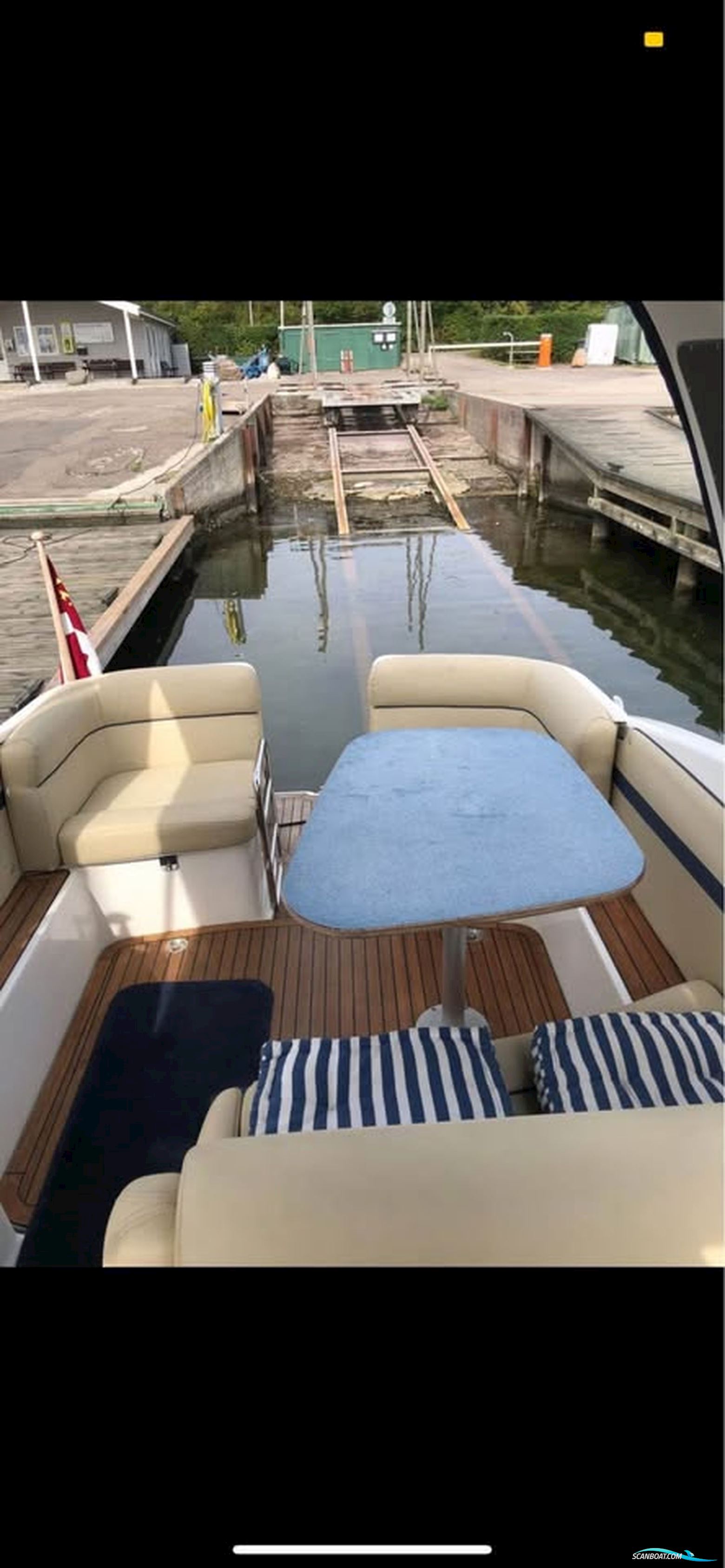 2001 Bavaria Sport 270 - fin weekendcruiser med kun 1000 motortimer