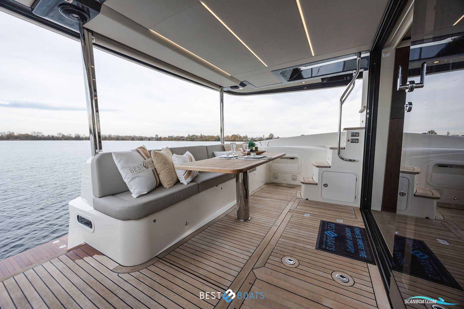 Absolute  Navetta 52