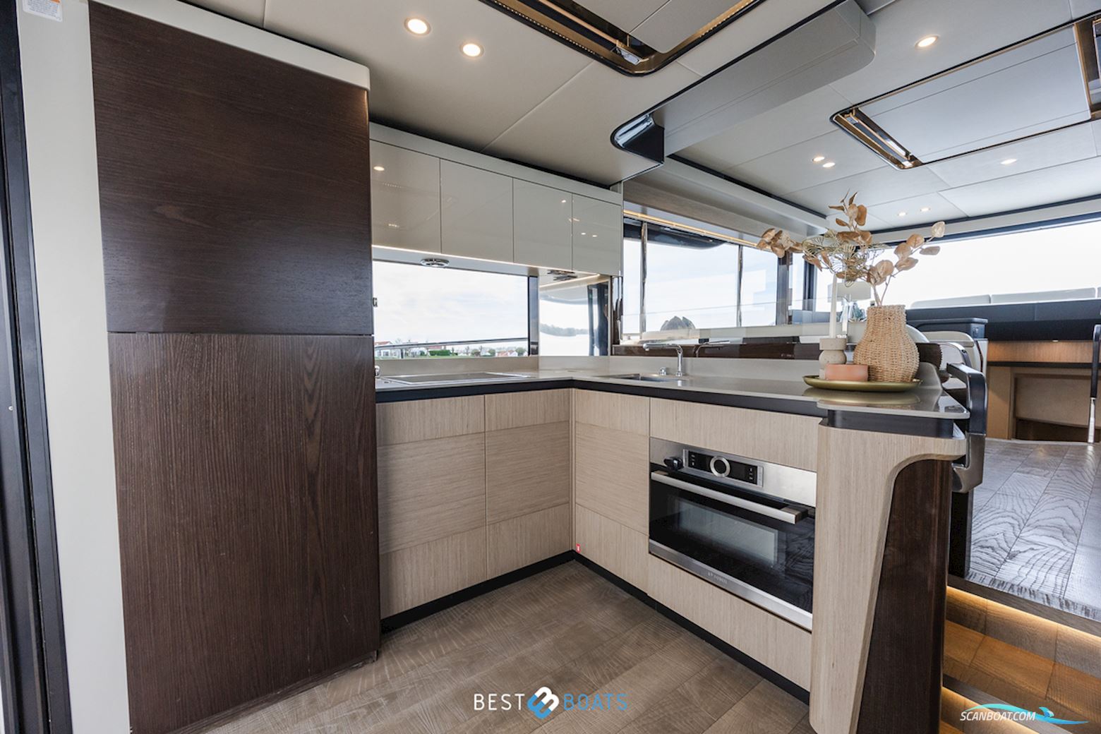 Absolute  Navetta 52
