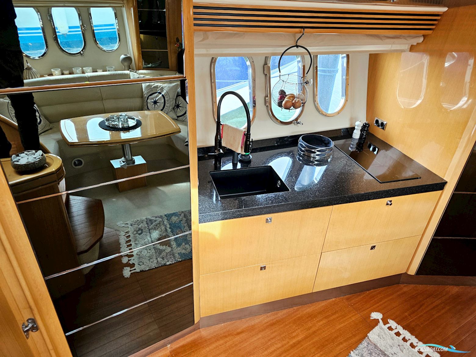 Absolute 47 HT Volvo Penta IPS-600