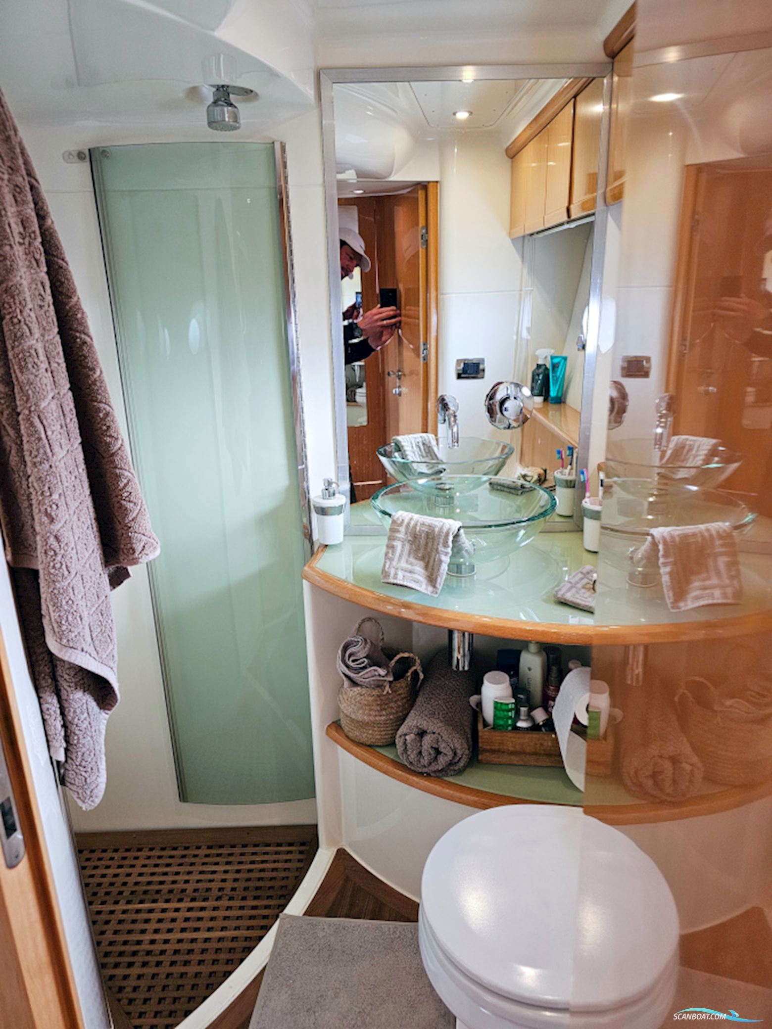 Absolute 47 HT Volvo Penta IPS-600