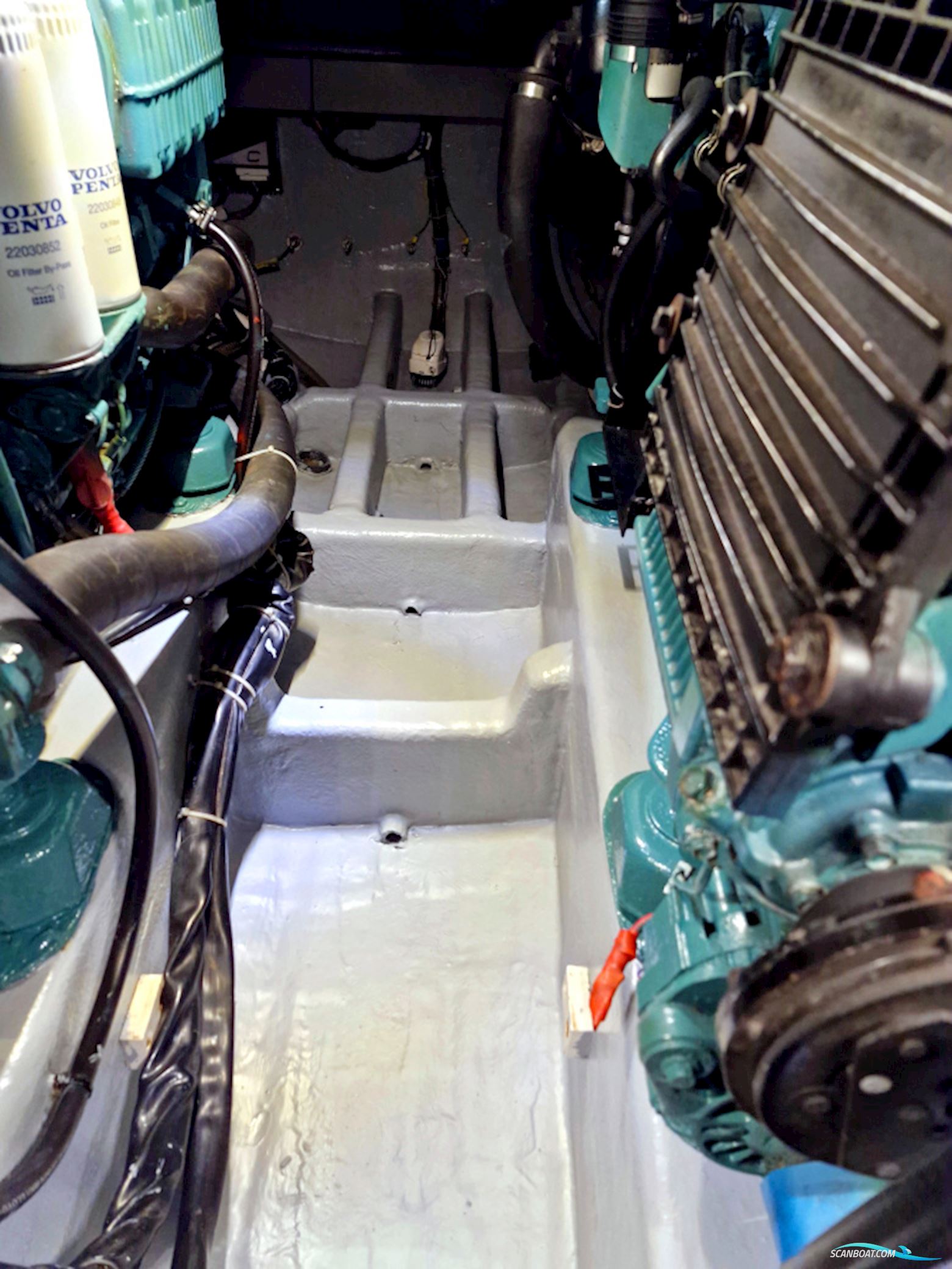 Absolute 47 HT Volvo Penta IPS-600