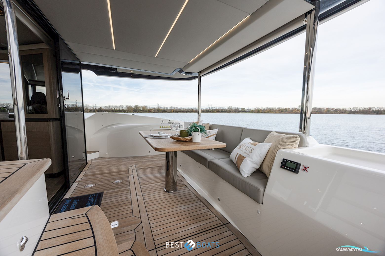 Absolute Navetta 52