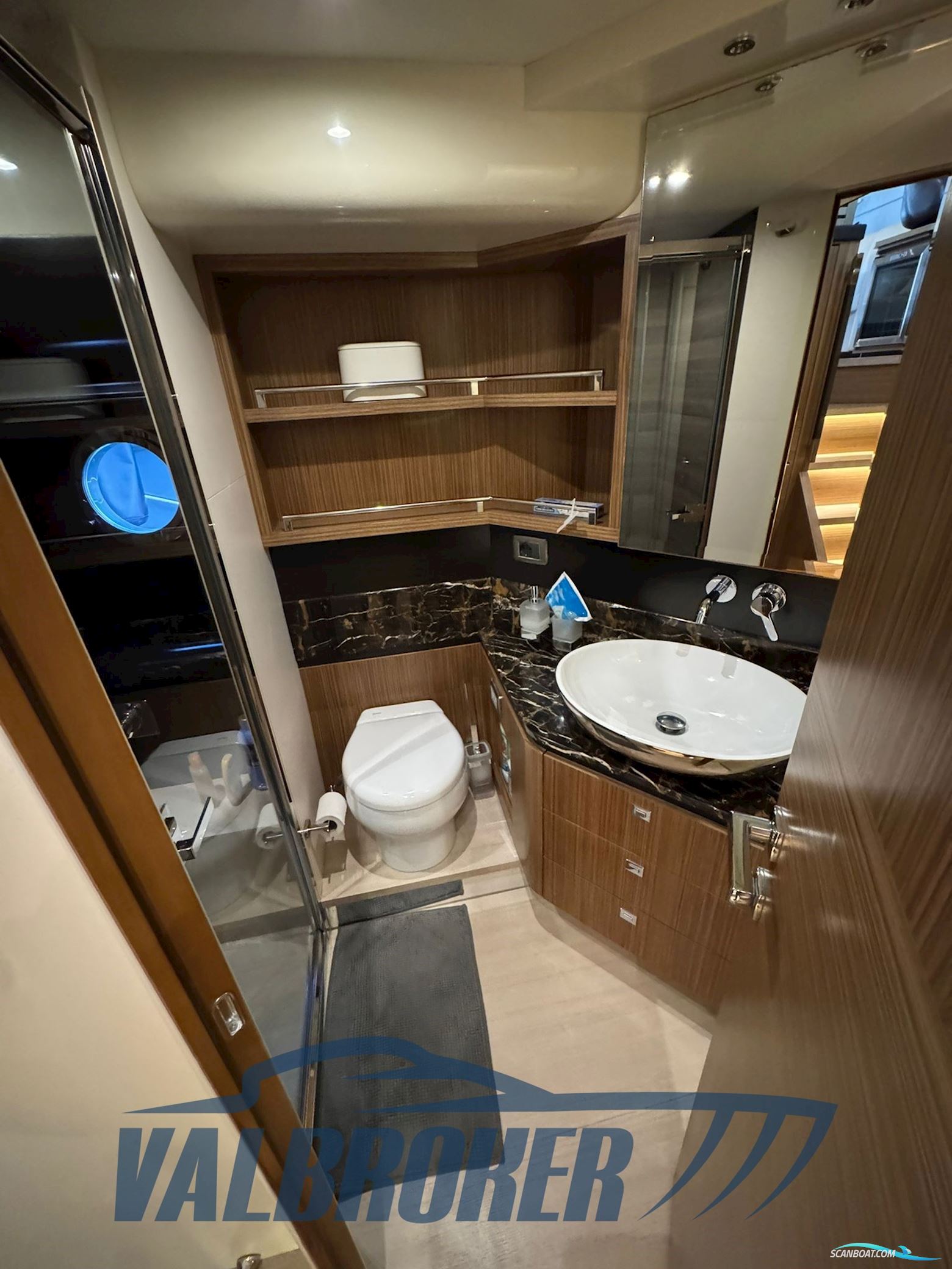 Absolute Navetta 52