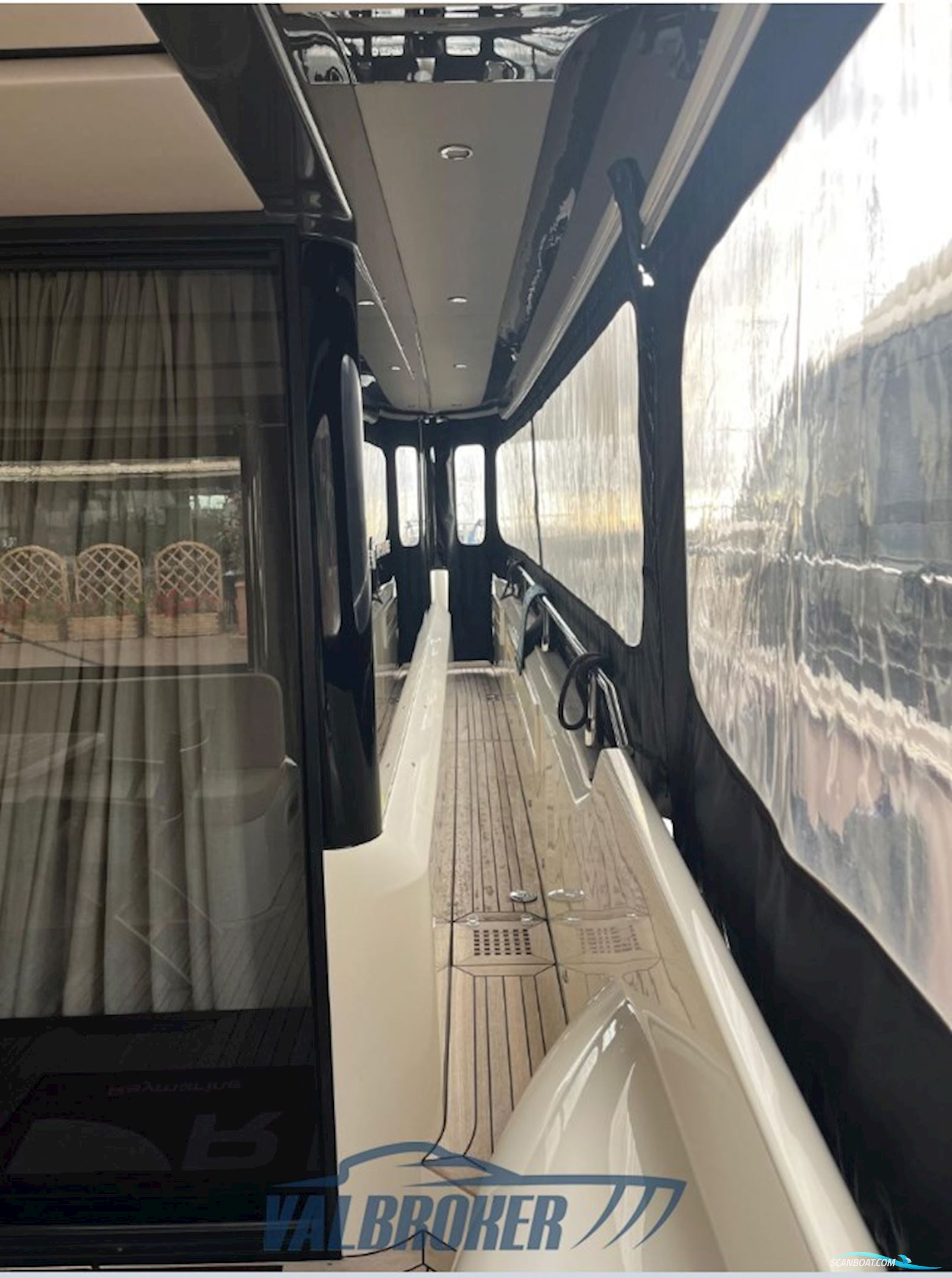 Absolute Navetta 52