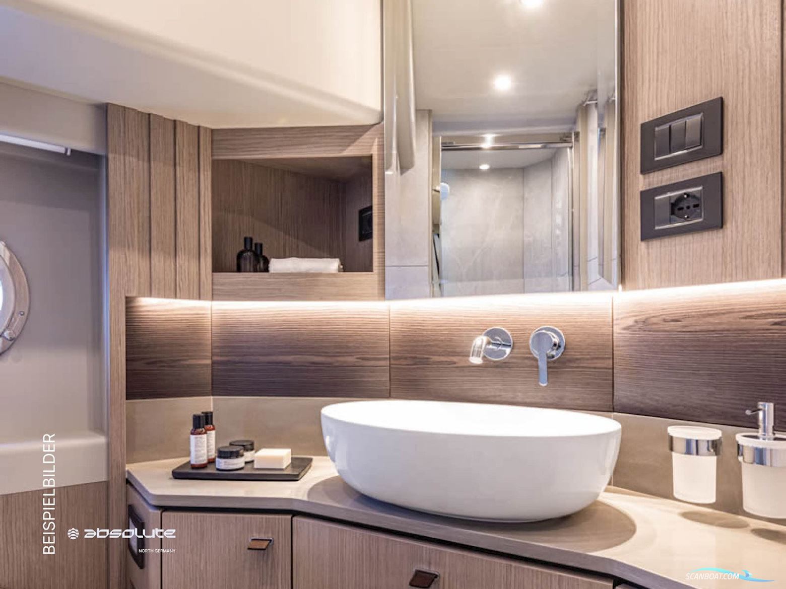 Absolute Navetta 53
