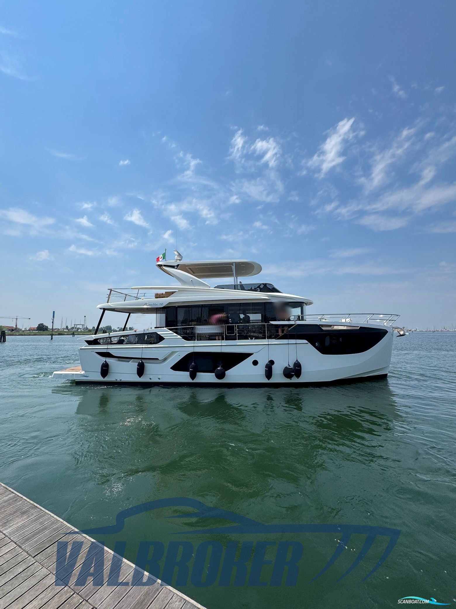 Absolute Navetta 58