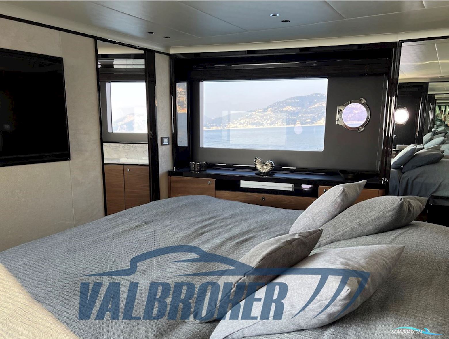 Absolute Navetta 68