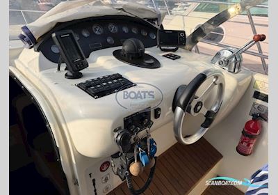 Airon Marine 325 Motorbåt 2002, med Volvo Turbo Diesel motor, Frankrike