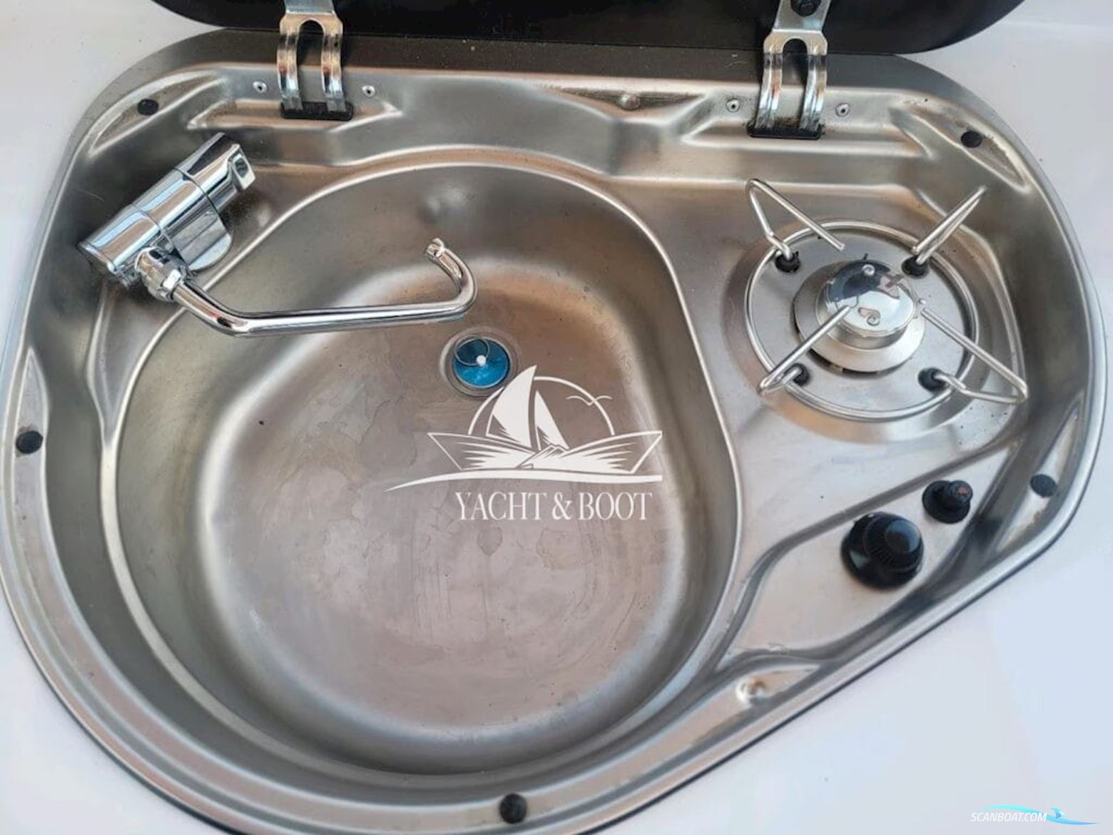 Alfastreet Yachts 23 Marine Cabin Prestige line