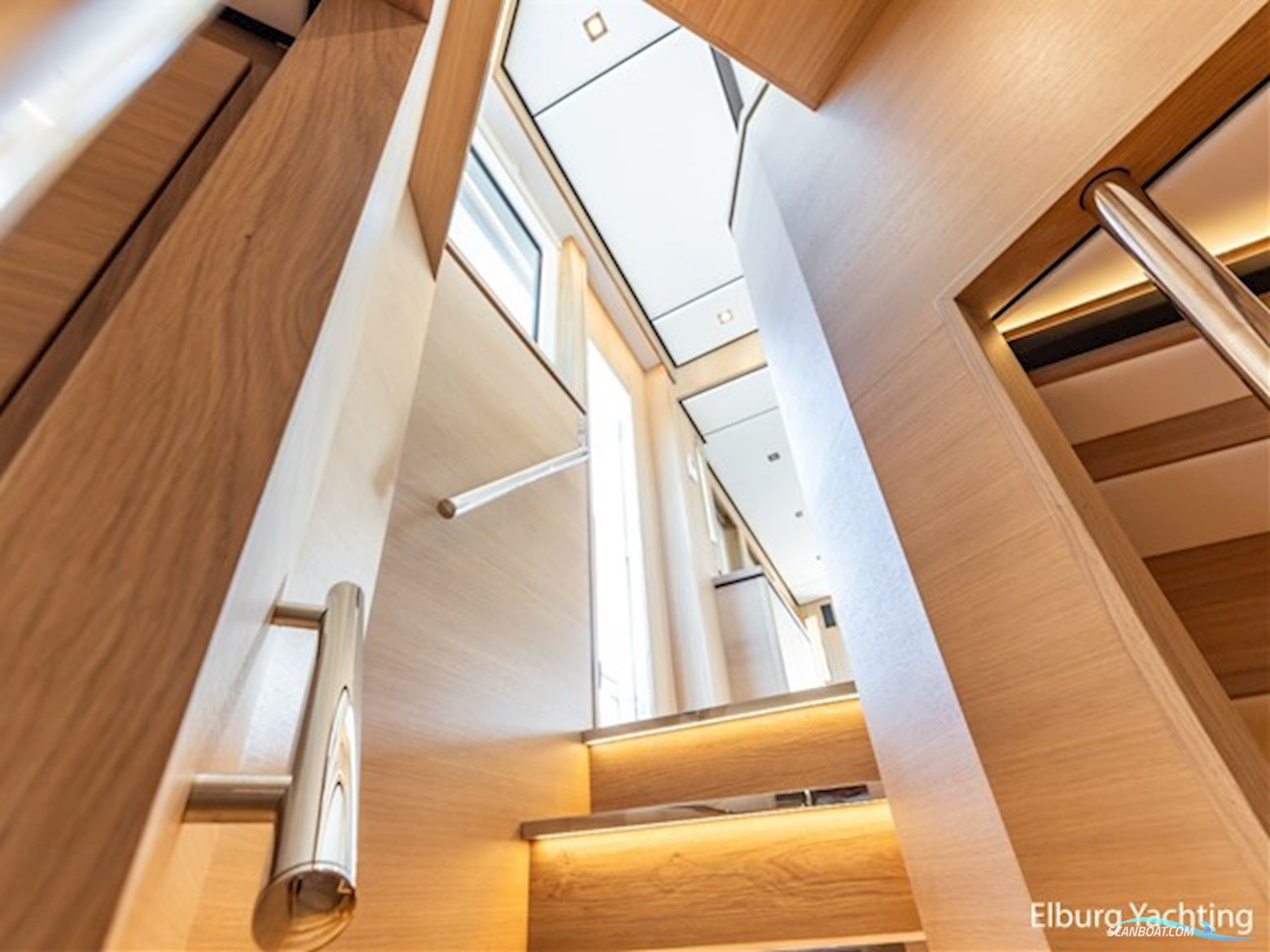 Alm Grand Voyager 65 