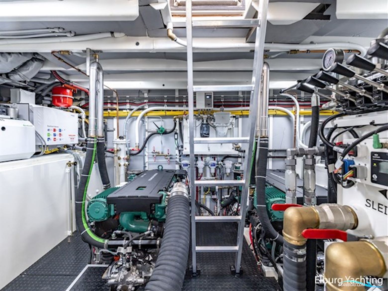 Alm Grand Voyager 65 