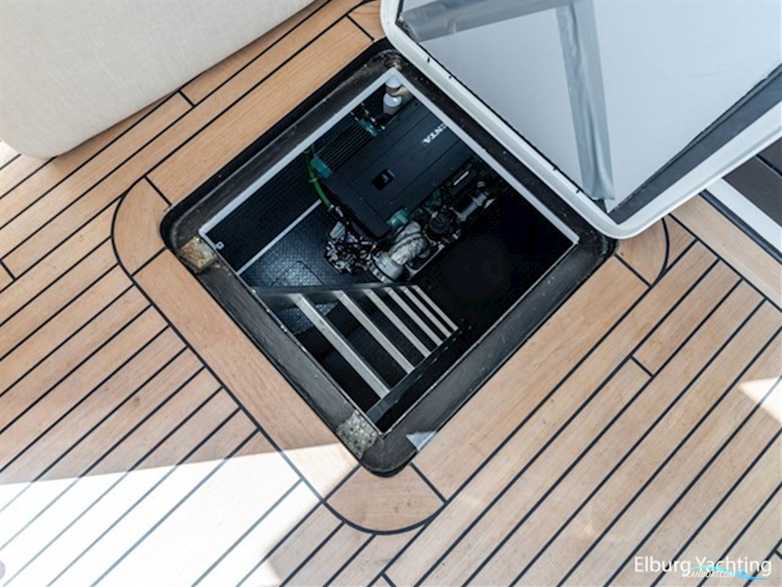 Alm Grand Voyager 65