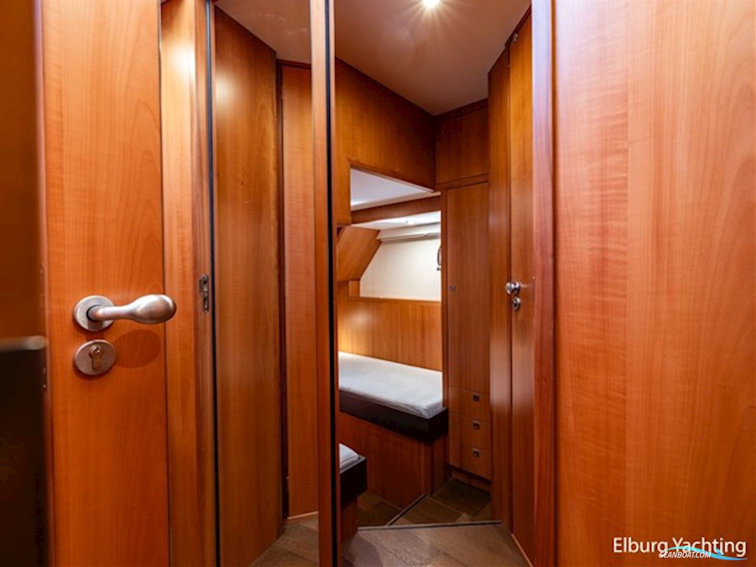 Altena  52 - Aluminium - Fast Going 