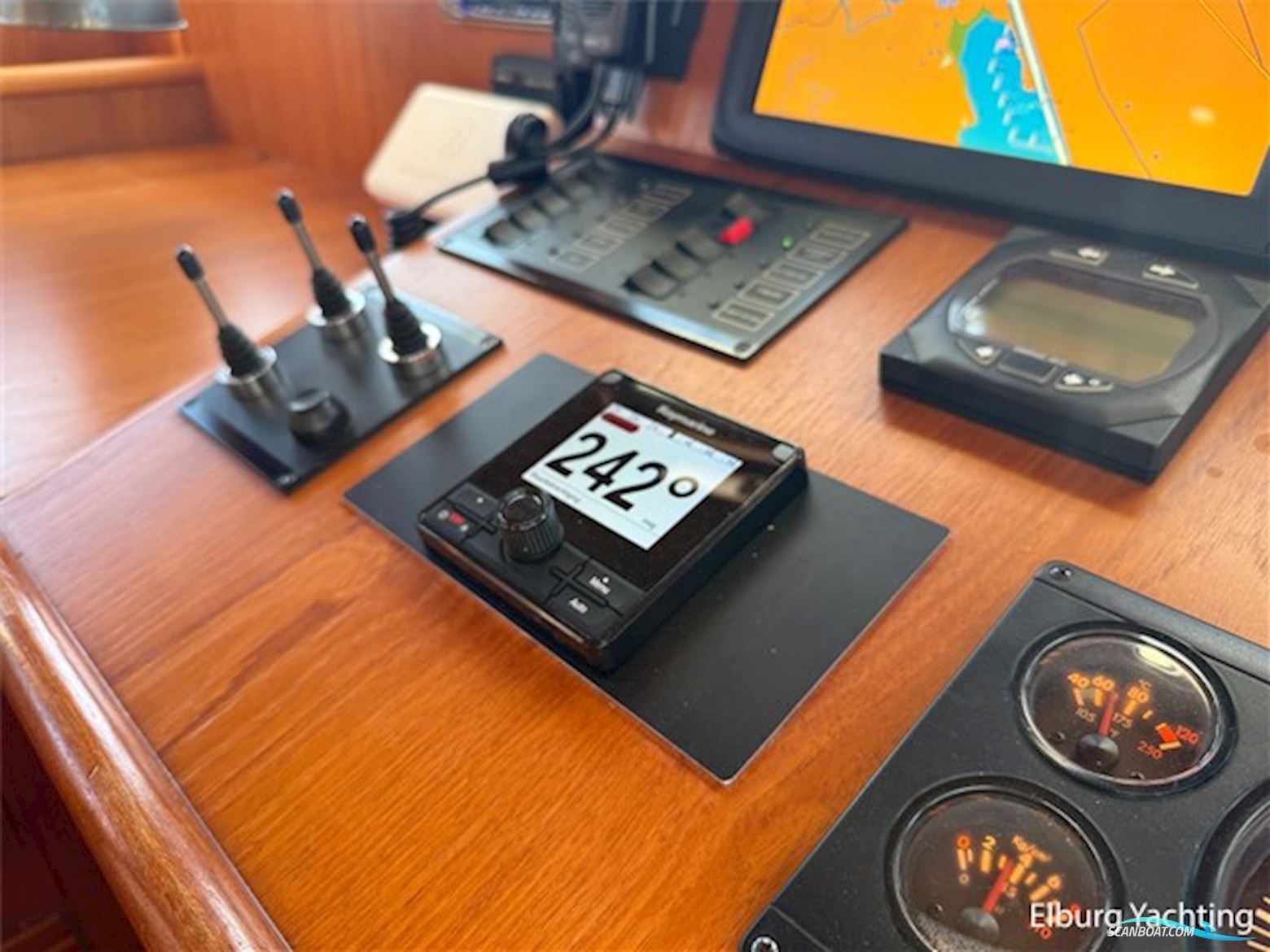 Altena 45 Blue Water Trawler - Stabilizers
