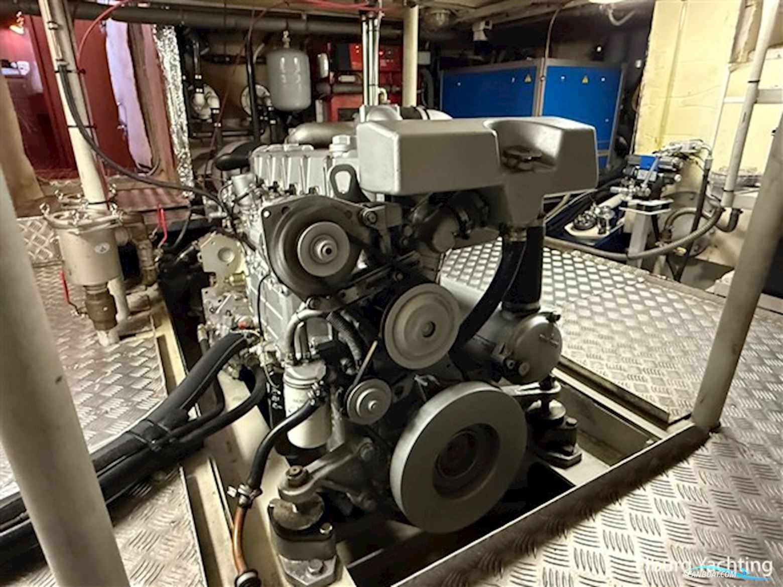 Altena 45 Blue Water Trawler - Stabilizers