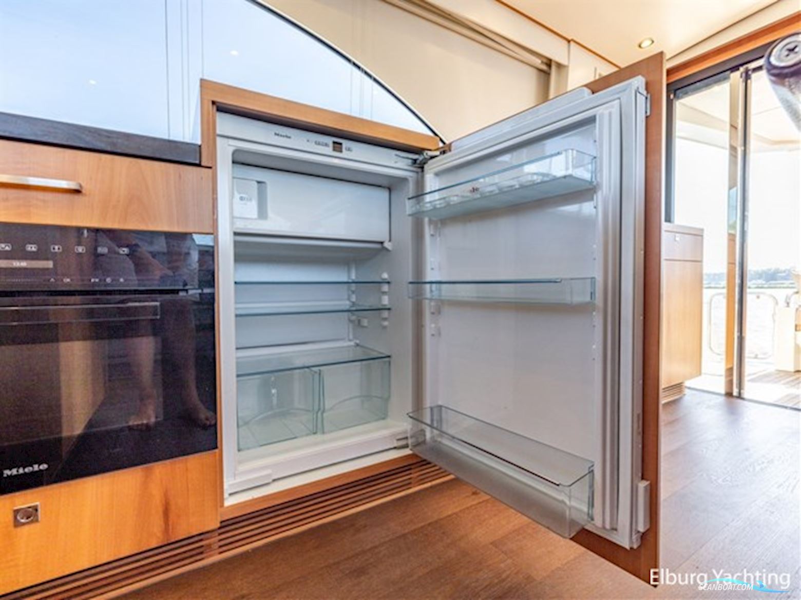 Altena 52 - Aluminium - Fast Going