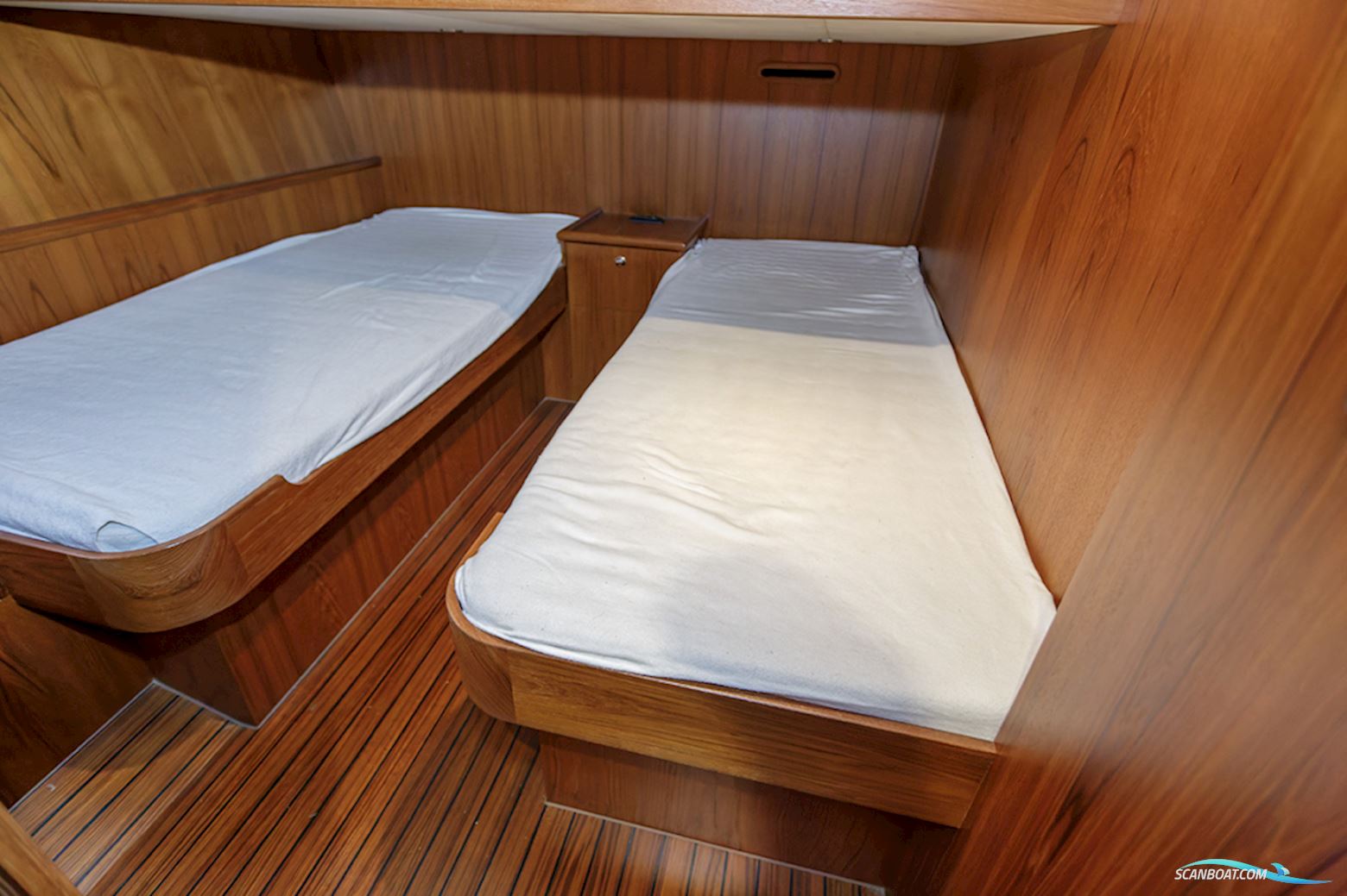 Altena 53 Custom Trawler