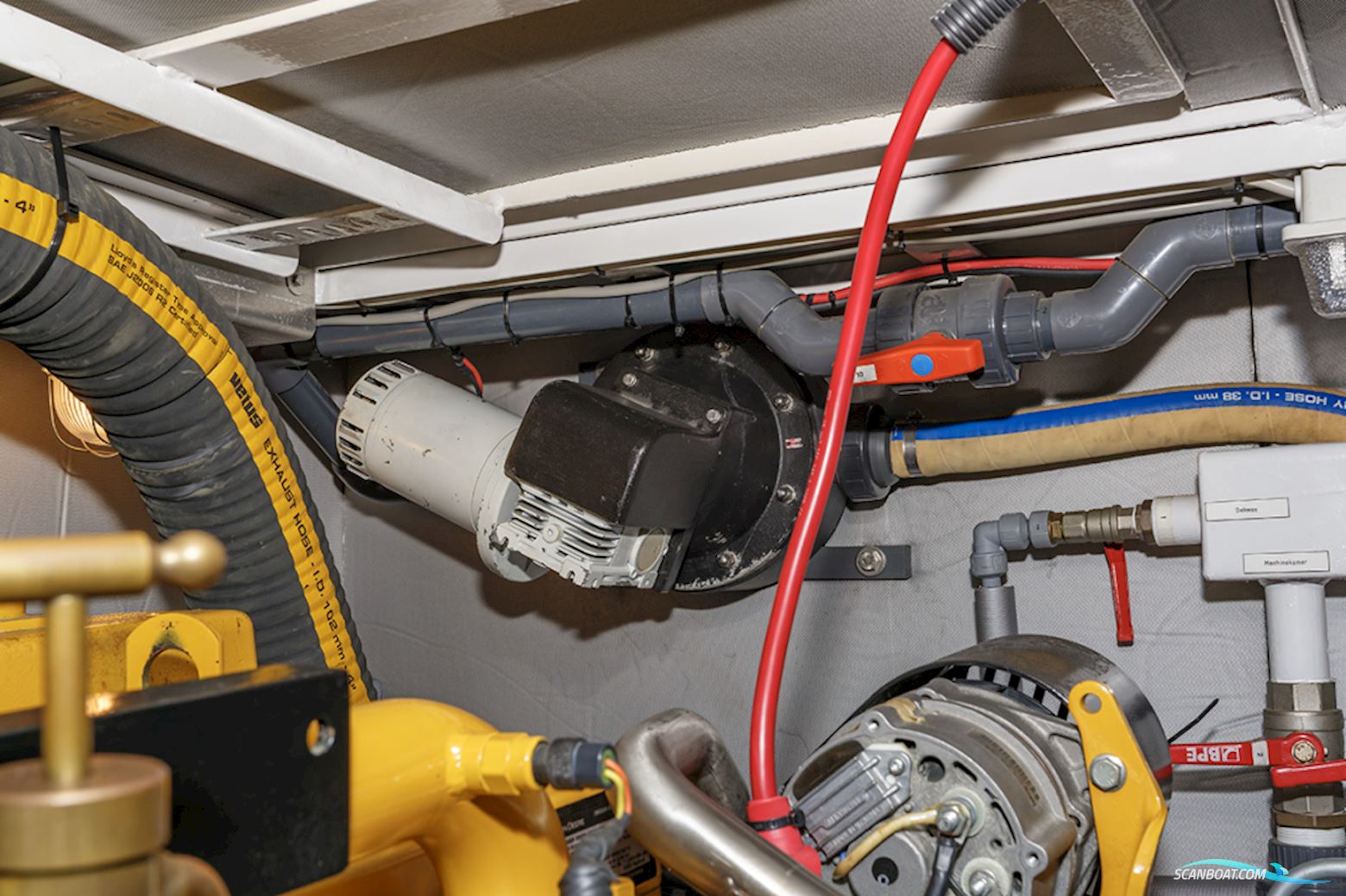 Altena 53 Custom Trawler