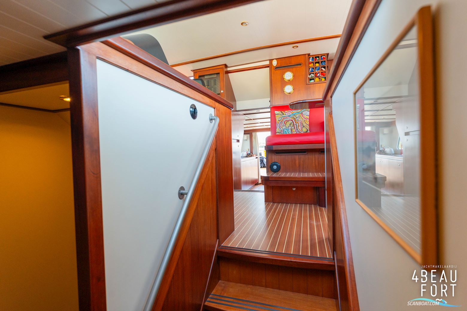 Altena 53 Custom Trawler