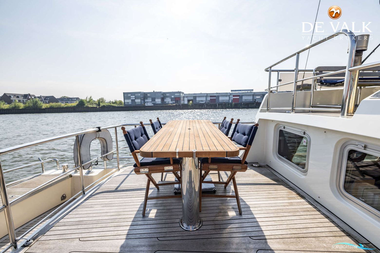 Altena Blue Water Trawler 58